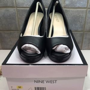 New In Box Nine West Womens Open Toe Black High Heel -Pump Shoes- SIZE 7M